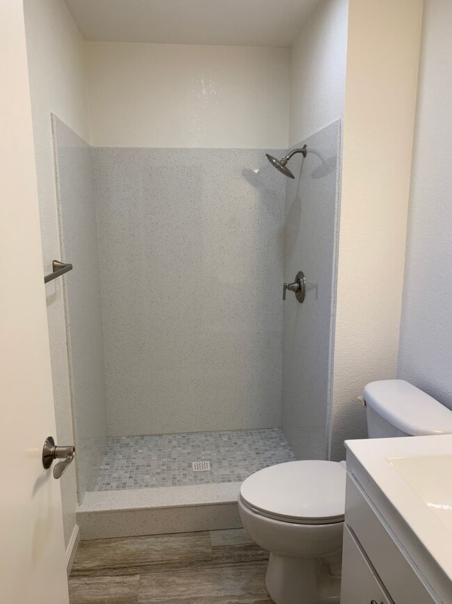 Building Photo - updated condo in central location