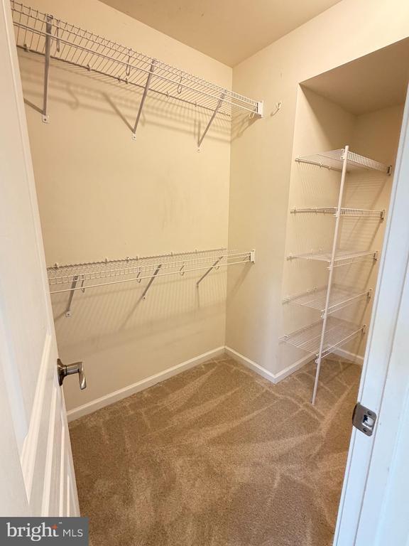 Building Photo - 8267 Heritage Crossing Ct