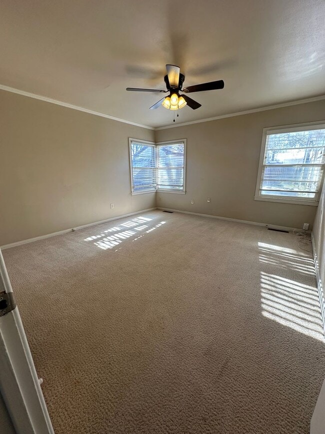 Building Photo - Spacious 3/2 in Tech Terrace w/ option to ...