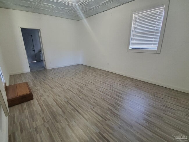 Building Photo - 379 N 57th Ave