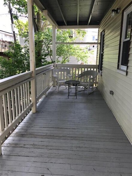 Building Photo - 7 Myrick St