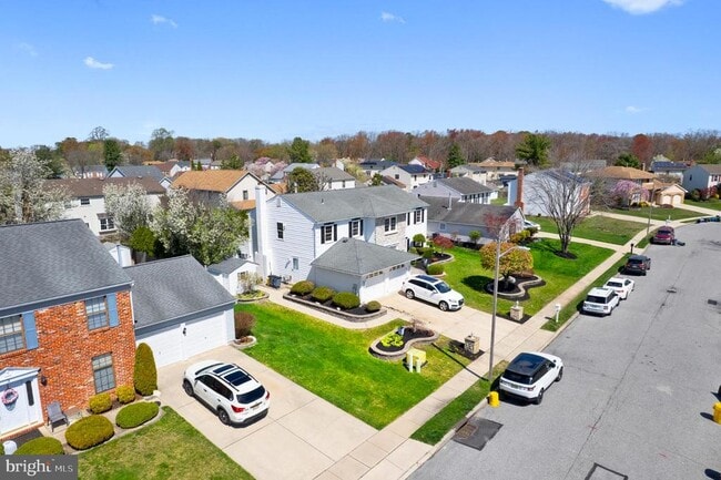 Building Photo - 5 Greenleigh Cir