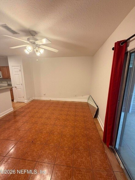 Building Photo - 1915 Lago Del Sur Drive