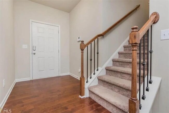 Building Photo - 3369 Castleberry Village Cir