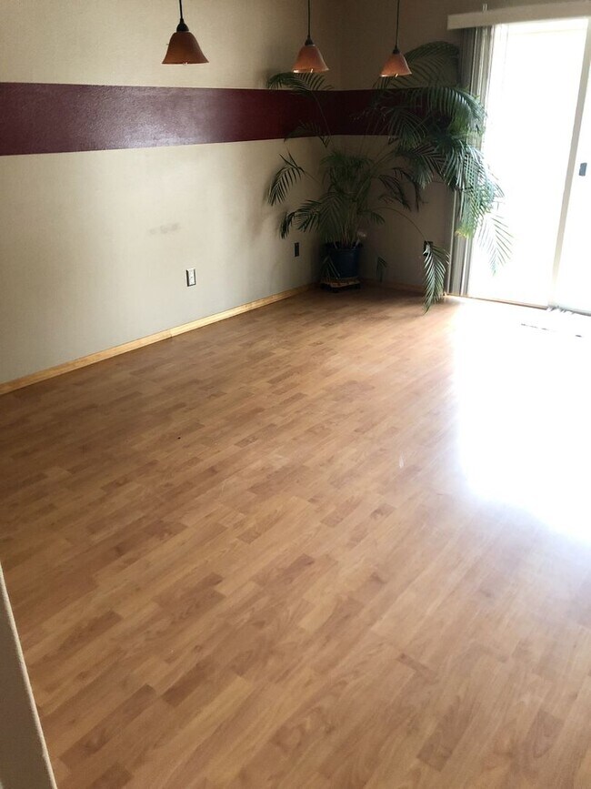 Building Photo - 4807 Kalahari Dr