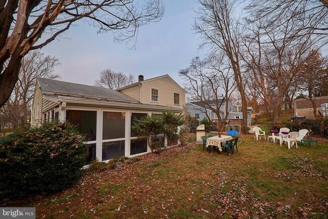 Building Photo - 3812 Wexford Dr