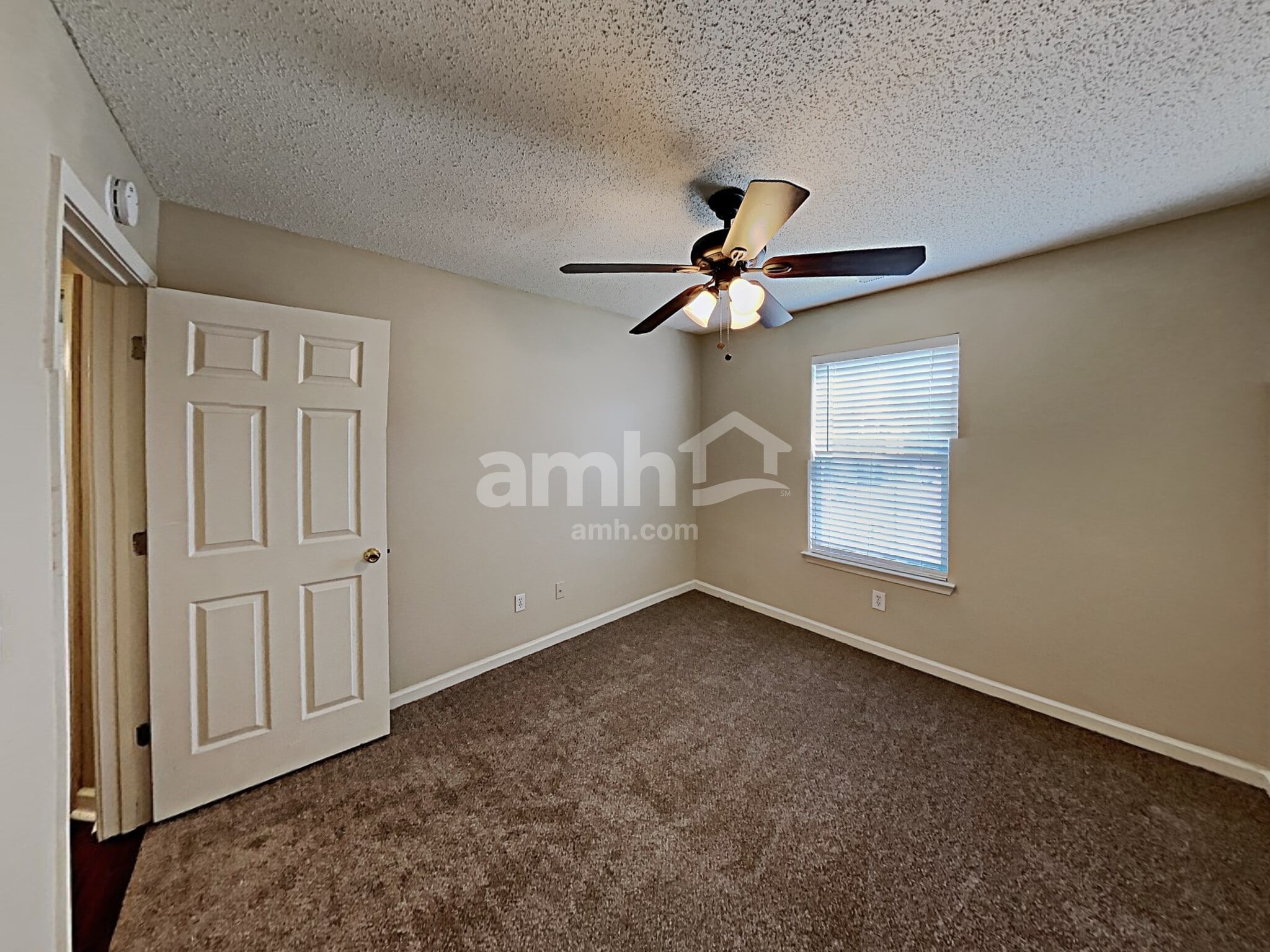 Building Photo - 3276 Peach Ct NW