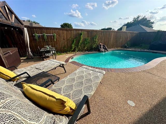 Primary Photo - 198 Radecke Rd