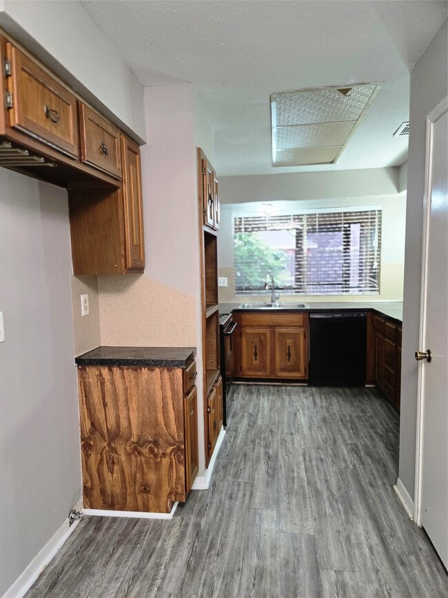 Building Photo - 1903 Riflewood Cir