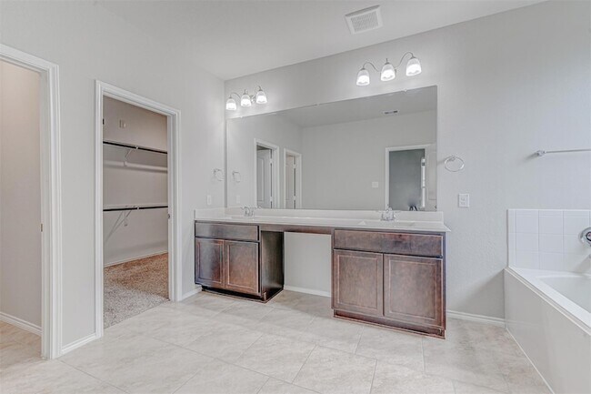 Building Photo - 24311 N Newcastle Bay Trail