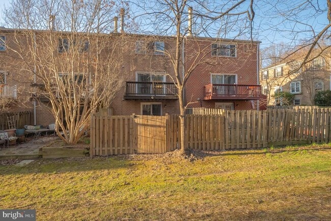 Building Photo - 10661 High Beam Ct