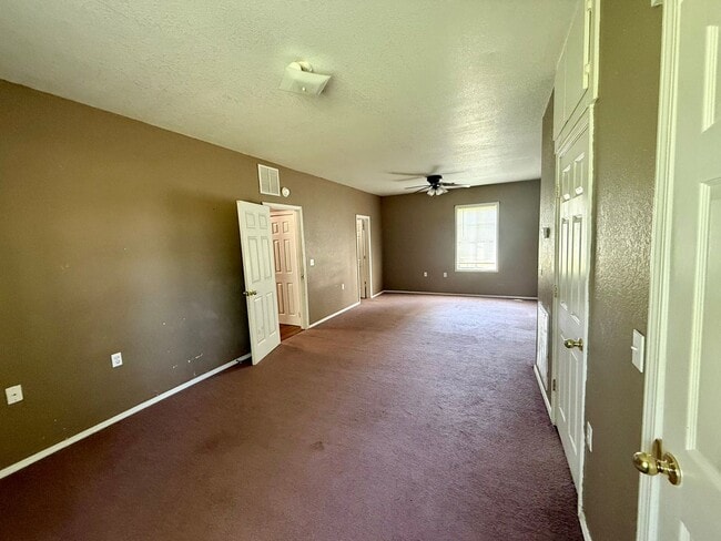 Building Photo - 1308 Barton Ln