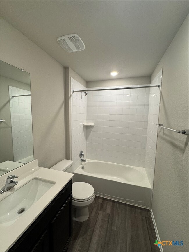 Building Photo - 402 Stone Vly Rd