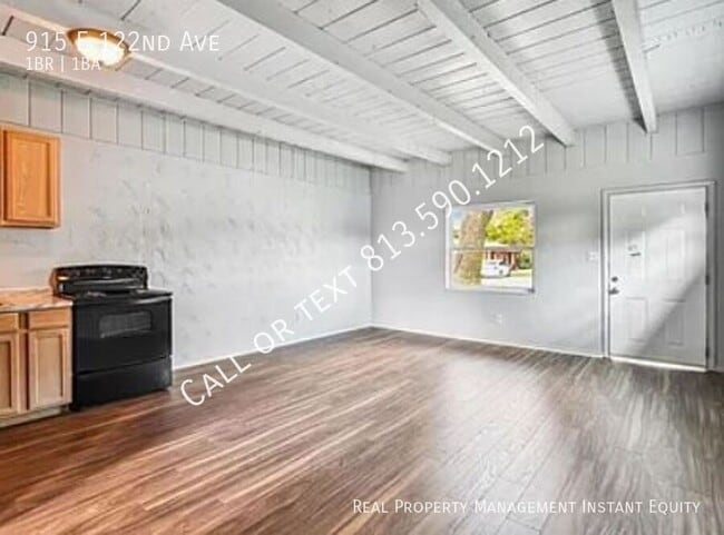 Building Photo - 915 E 122nd Ave