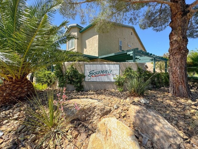 Building Photo - 5199 Souvenir Ln