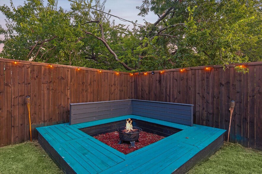 Building Photo - 1101 Homestead St