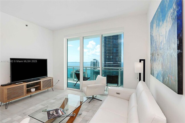 Building Photo - 950 Brickell Bay Dr