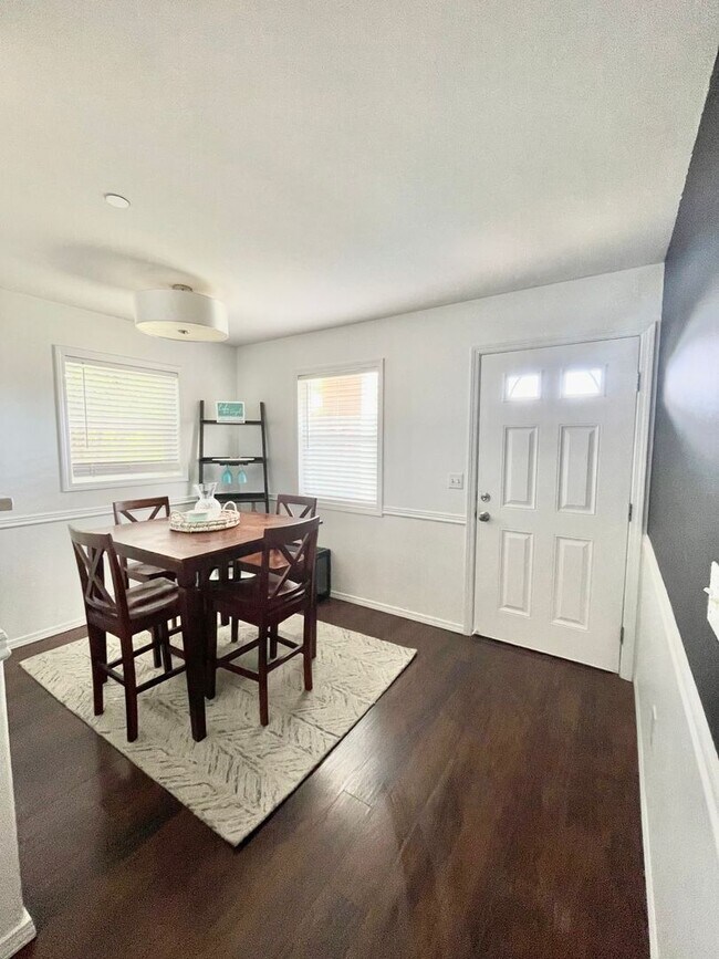 Building Photo - UPPER WEST SIDE- Villas at Kahana Ridge -3 bedroom/2 Bath- Semi Furnished Condo