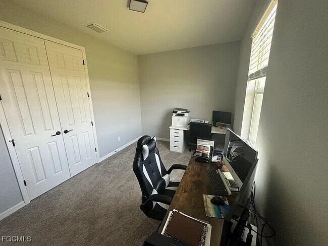 Building Photo - 4117 NW 22nd St