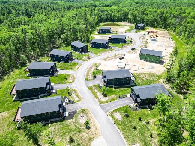 Building Photo - 19 Hidden Glade Dr