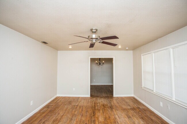 Building Photo - "Charming 4-Bedroom Home with Granite Touches & Gleaming Hardwood Floors in Lubbock!"