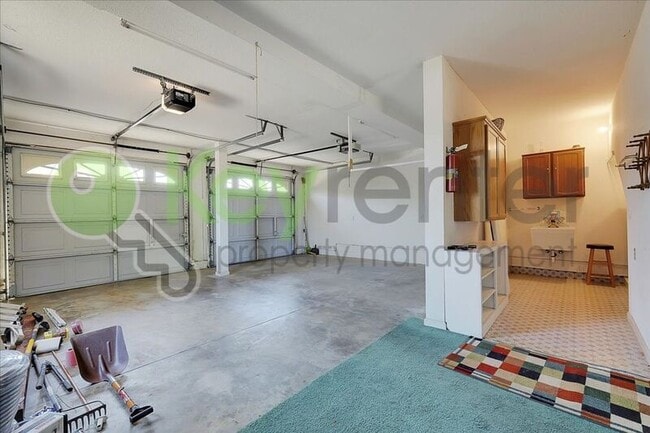 Building Photo - 3556 Mesa Verdes Dr
