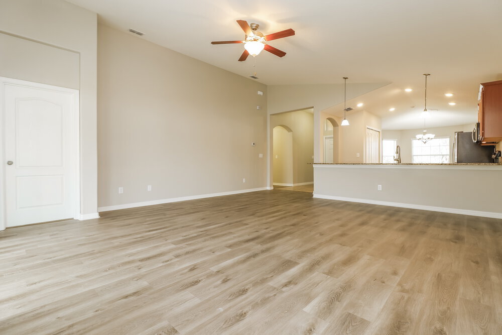 Building Photo - 18339 Briar Oaks Dr