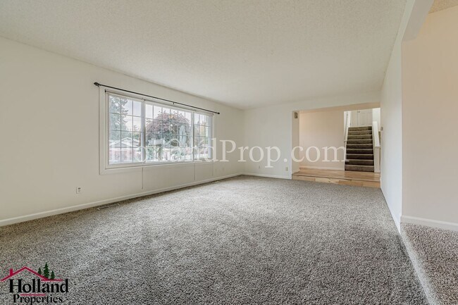 Building Photo - Bright, Modern, and Ready to Welcome You H...