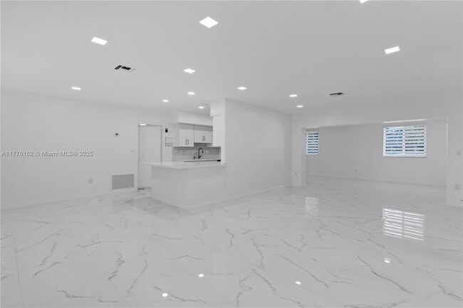 Building Photo - 9375 SW 181st Terrace