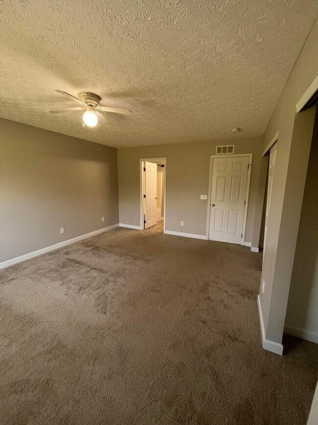 Building Photo - 5171 Mantua Dr