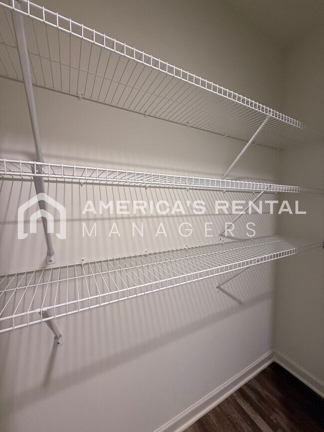 Building Photo - Home for Rent in Tuscaloosa, AL!! Available to View with 48 Hours Notice!