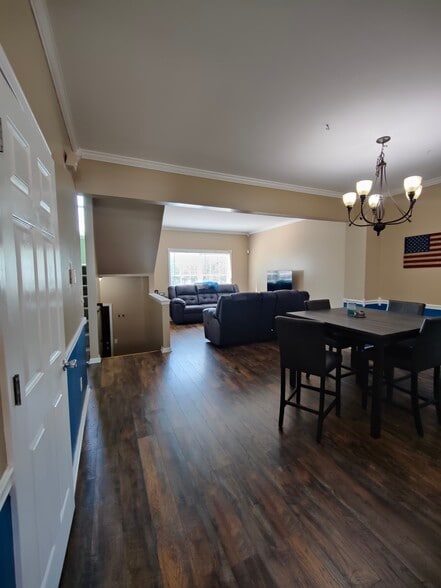 Living Room/Dining Room - 766 Eagle Dr