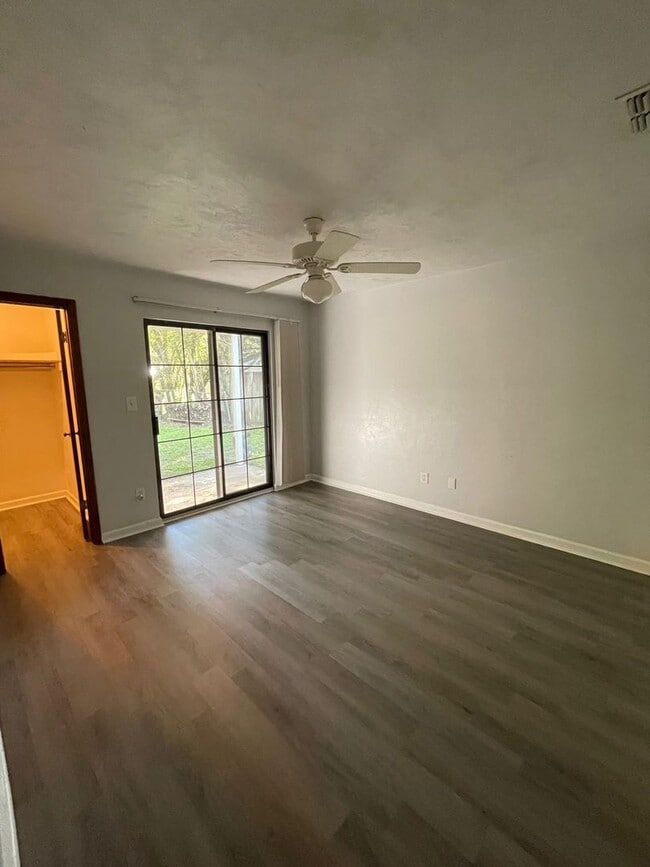 Building Photo - 5722 Lumberjack Ln