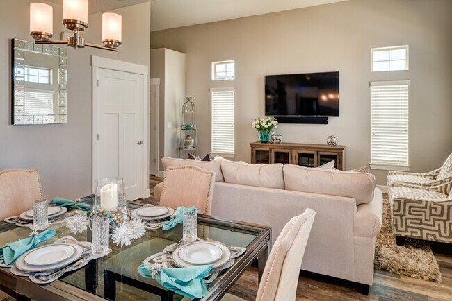 Building Photo - 1692 Aspen Loop