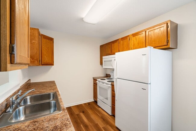 Building Photo - 3509-3511-3511 La Mesa Dr