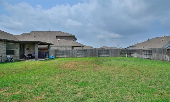 Building Photo - 20202 Creekdale Bend Dr