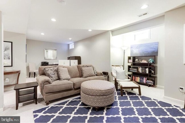 Building Photo - 43164 Baltusrol Terrace