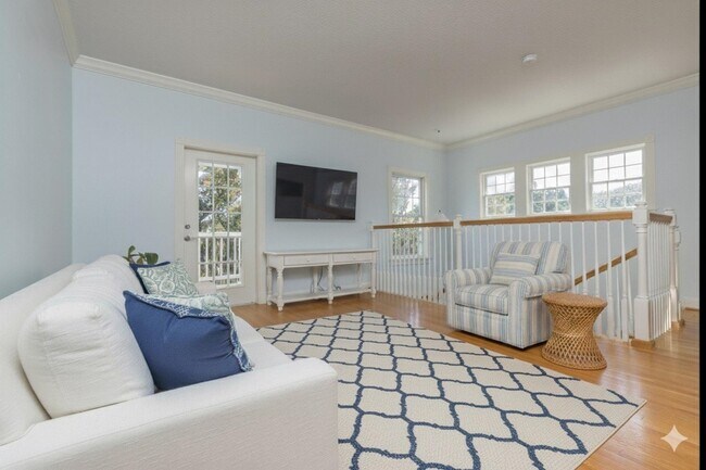 Building Photo - 313 S Forest Dune Dr