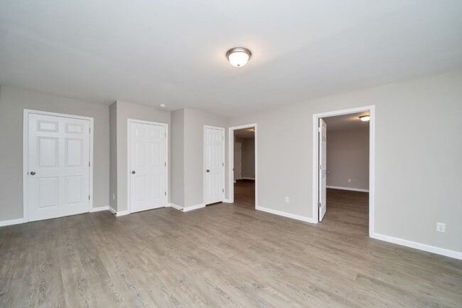 Building Photo - Beautifully Renovated 4BR/2.5BA with Large Yard in Graysville