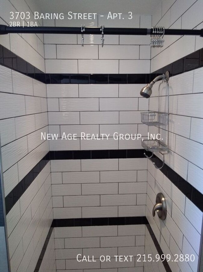 Building Photo - Large two bedroom apartment close to Drexe...