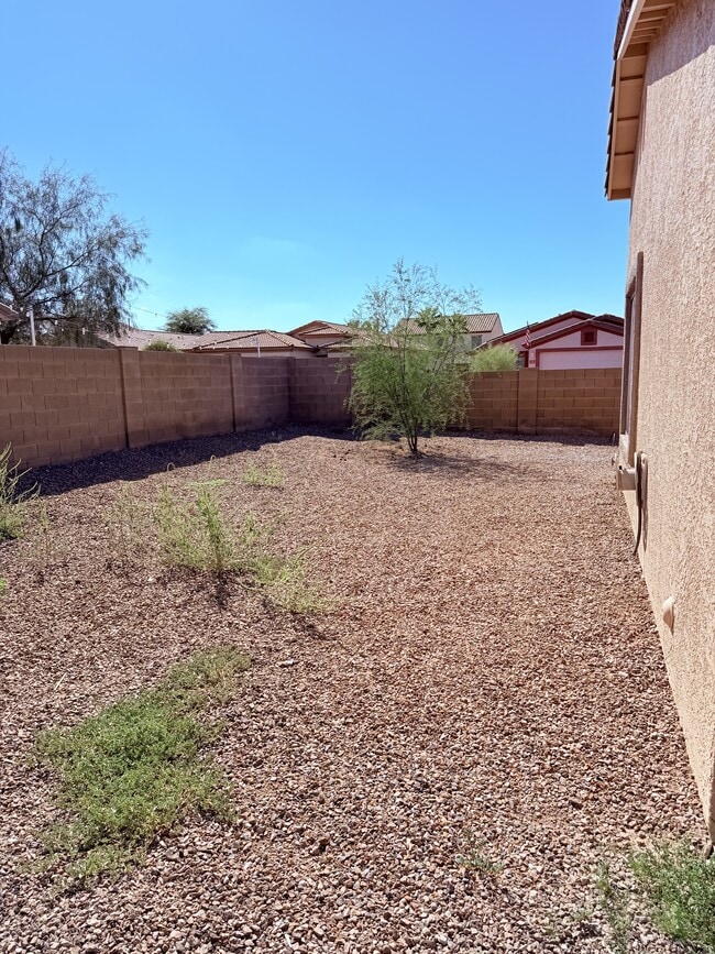 Building Photo - 11793 W Barley Dr