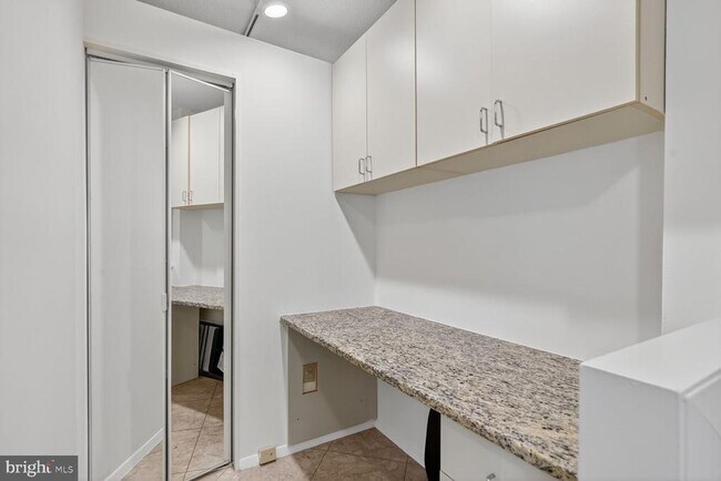 Building Photo - 5500 Friendship Blvd