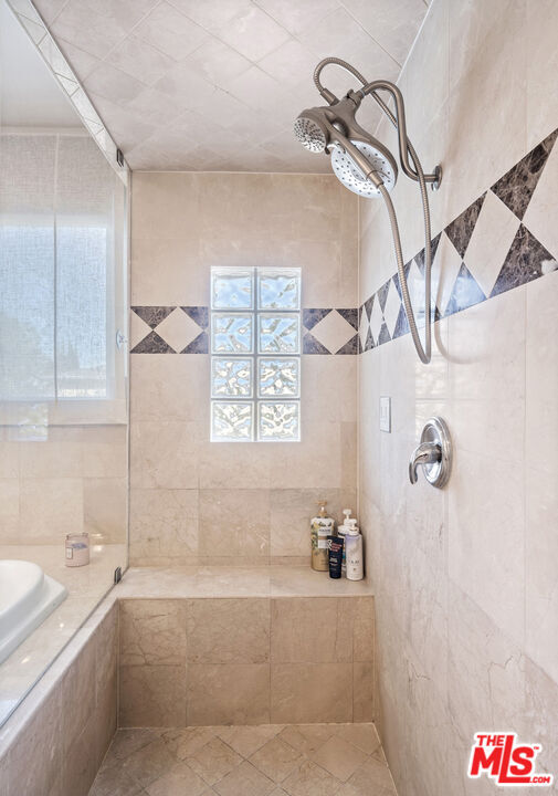 Building Photo - 4544 Tobias Ave
