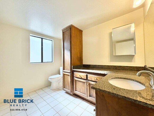 Building Photo - 4455 Vista Del Monte Ave