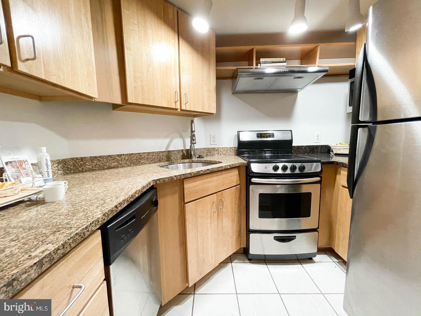 Building Photo - 1436 Meridian Pl NW