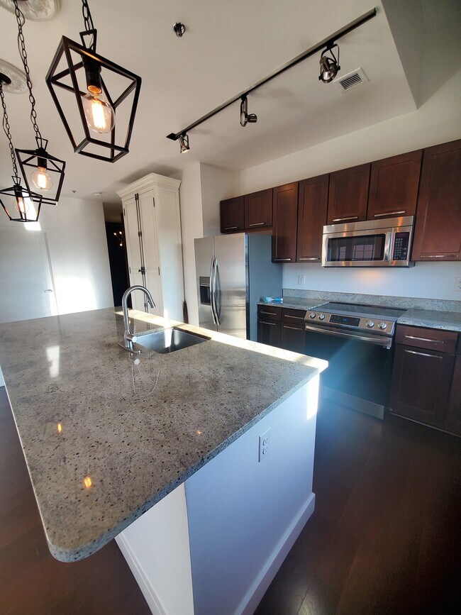 Building Photo - 48 Water St