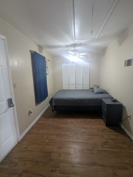 Building Photo - 120 S Fortner Ave