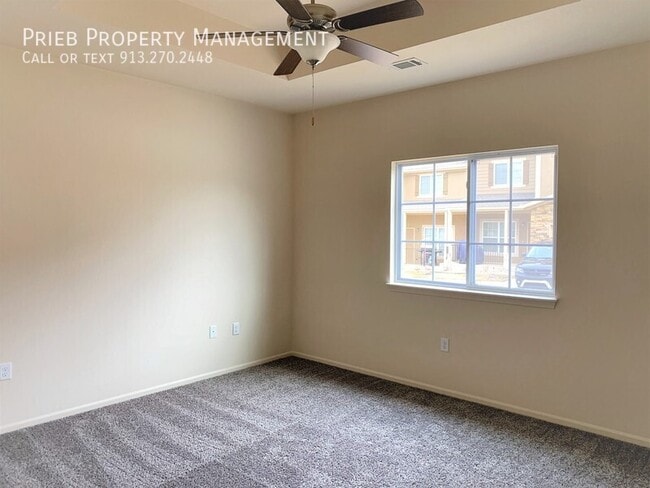 Building Photo - 21652 W 126th Terrace