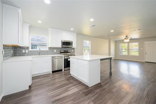 Building Photo - 103 3rd St