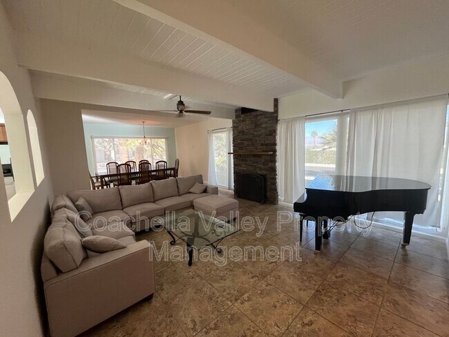 Building Photo - 71425 Halgar Rd